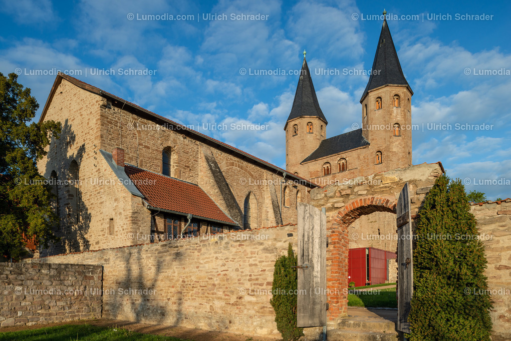 100491-3380 - Gärten im Kloster Drübeck | Stockfoto und Bilderpool mit Bildmaterial aus Deutschland, dem Harz, Halberstadt, Quedlinburg, Wernigerode und weltweit. Qualitativ hochwertige und professionelle Fotos anschauen und kaufen. - Realisiert mit Pictrs.com