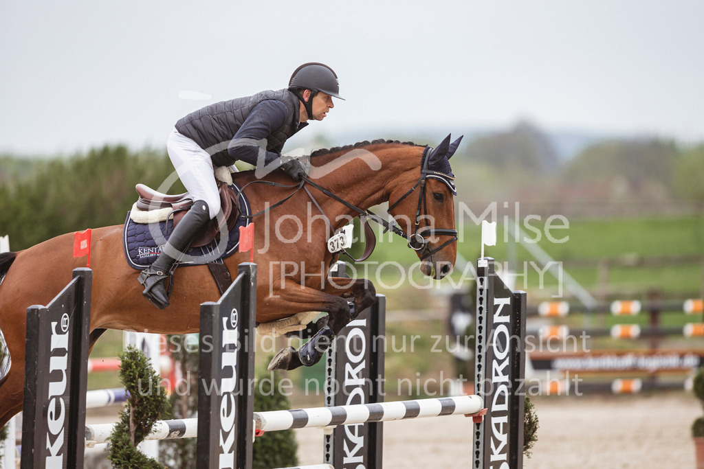 250417_Springpferde-A1-163 | Deine schönsten Turniermomente als professionelle Fotos! Entdecke hochwertige Pferdesport-Fotografie im Online-Shop. Jetzt Fotos finden & bestellen!