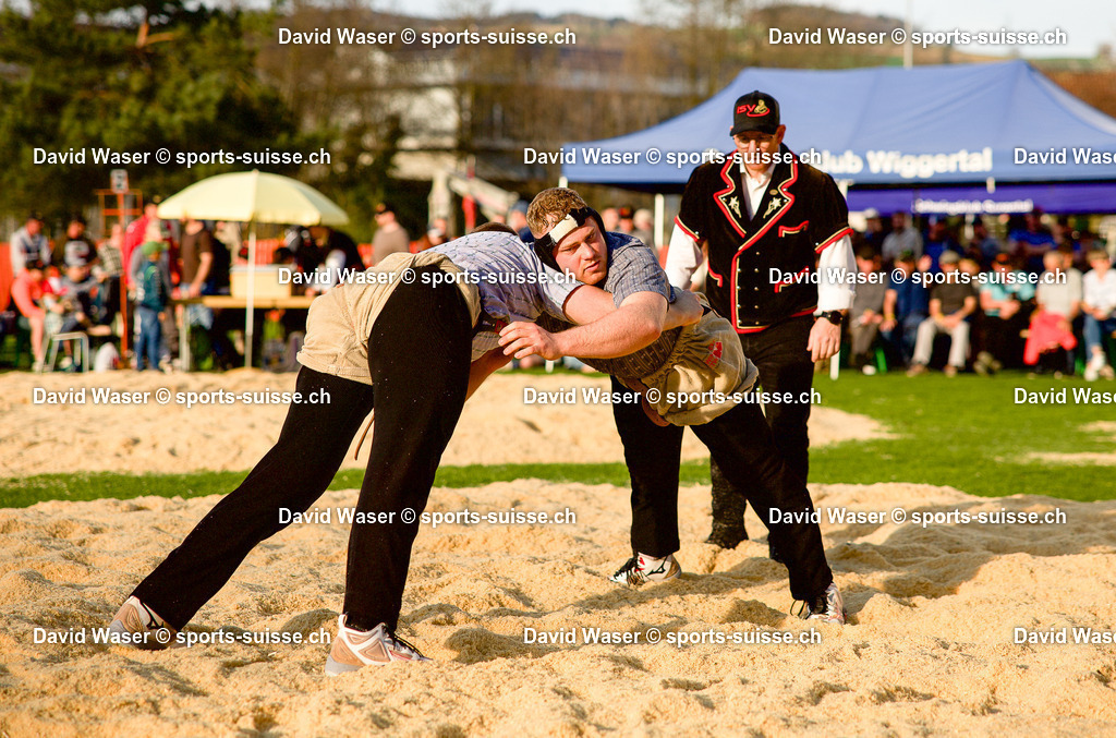 Bürli Roger __ - Lustenberger Marc __ 15. Surentaler Frühjahrsschwinget Sursee_ 05.04.2025 | sports-suisse.ch