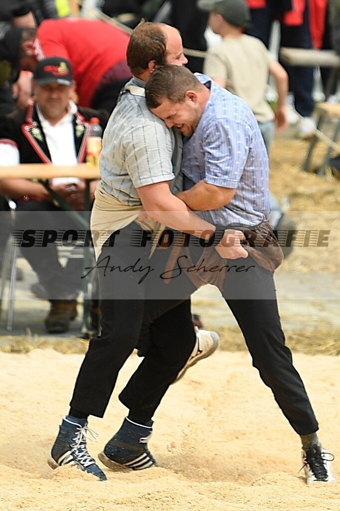 Suter BrunoDSC_6922 | Kaufen Sie Sportbilder im Onlineshop von Andy Scherrer Sportfotografie. Faszinierende Bilder von Sportevents aus der ganzen Schweiz. Fussball, Frauenfussball, Unihockey, Handball, Schwingen und weiteren Sportarten. - Realisiert mit Pictrs.com