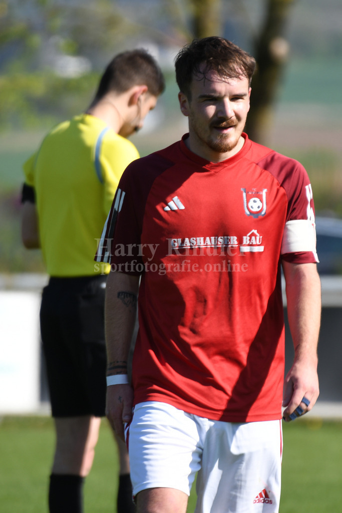 FC Künzing : SV Schöfweg | Christian Seidl (FC Künzing) - Realisiert mit Pictrs.com