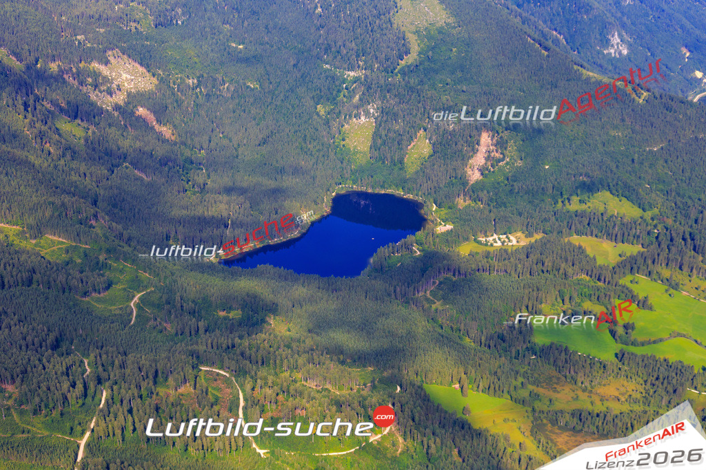 Die Luftaufnahme Oedensee - Bad Aussee wurde 2017 mittels Flugzeug (keine Drohne) erstellt. Perfekte Schärfe und Druck- Auflösung- Garantiert!