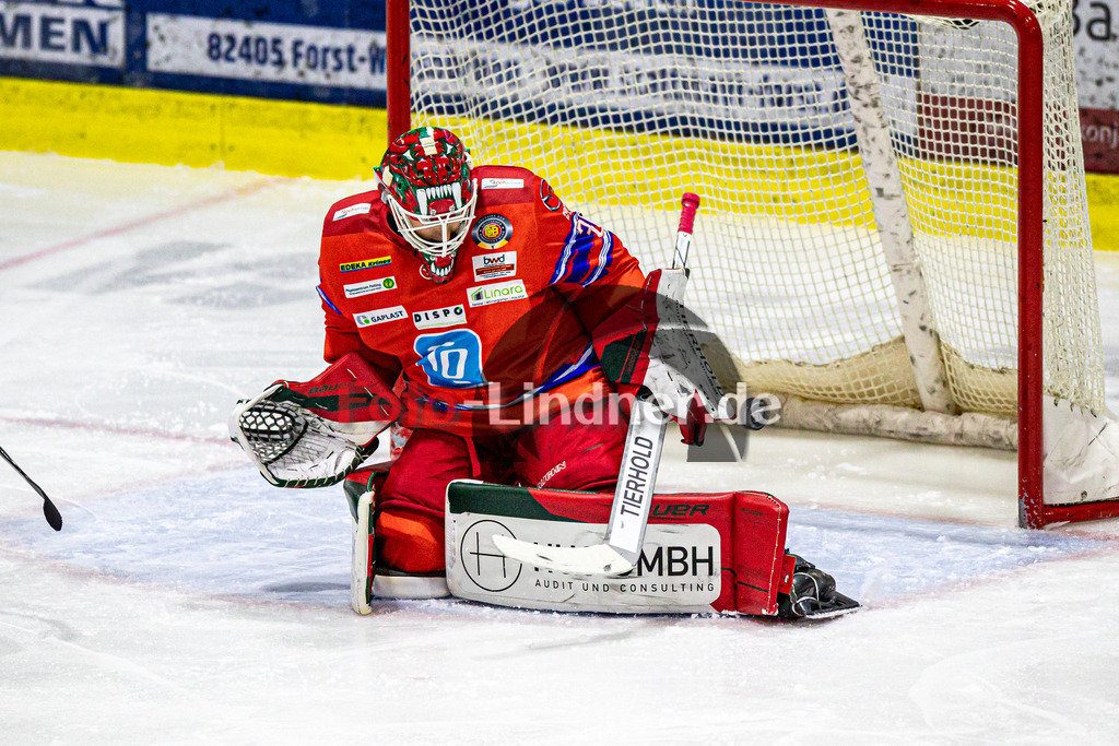 EC Peiting vs EV Füssen | Eishockey Oberliga Süd Vorrunde 2024/2025, EC Peiting vs EV Füssen, 20241002,Konrad FIEDLER (ECP Goali 30) in Aktion,2024-10-02 in Peiting (Eisstadion)Konrad FIEDLER (ECP Goali 30)Copyright: WolfgangxLindner foto-lindner.de