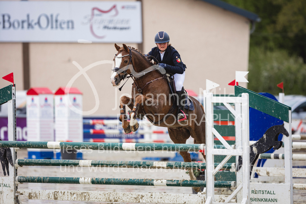 240426_Olfen-Vinnum_PonyTrophy-154 | Deine schönsten Turniermomente als professionelle Fotos! Entdecke hochwertige Pferdesport-Fotografie im Online-Shop. Jetzt Fotos finden & bestellen!