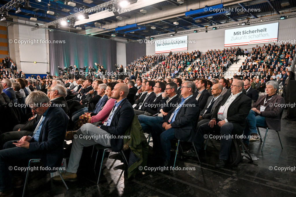 Der Oesterreichplan_ OeVP_ Wels_ 26.01.2024-124 | 26.01.2024, Wels, AUT, ÖVP, Der Österreichplan, im Bild Zuschauer, Publikum, ÖVP Parteimitglieder