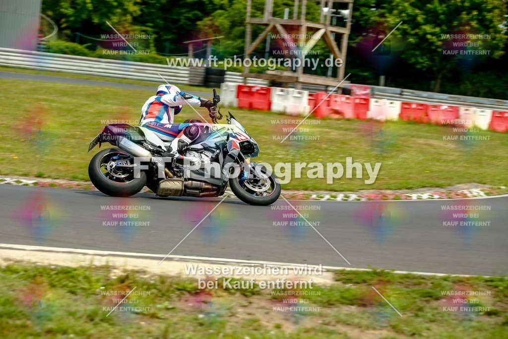 VBK-4740 | Hier findet Ihr Bilder von Touristenfahrten auf der Nürburgring Nordschleife oder von anderen Veranstaltungen die ich besucht habe. Viel Spass beim Durch Schauen 