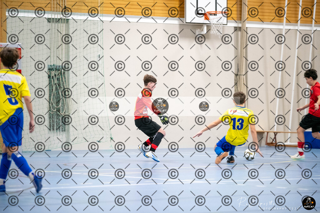 20241123_FCR-Hallenturnier-D_2_013 | Sport und Naturfotografie von Roberto Esposito zeigt echte Momente Bewegung und die Schönheit der Natur. Ausdrucksstarke Bilder schaffen Emotionen.
