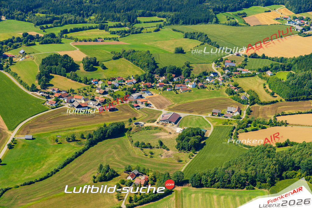 Schrägluftbild  Hannesried  Tiefenbach - Das Luftbild wurde 2025 vom UL-Flugzeug heraus erstellt ( keine Drohne ) - Hochauflösende Luftaufnahme -Nicht vergleichbar mit Google Maps oder Satelittenbilder- Die Geschenkidee !Mit Lizenz und Bildrechte bestellbar