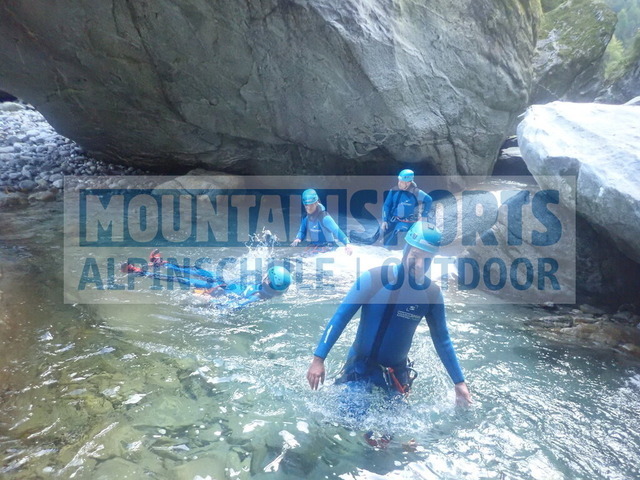 P1010033 | Bestelle die Bilder deines Berg- oder Wasser-Abenteuers mit Mountain Sports bequem von zu Hause aus direkt über unseren Online Fotoshop von pictrs.com. - Realisiert mit Pictrs.com