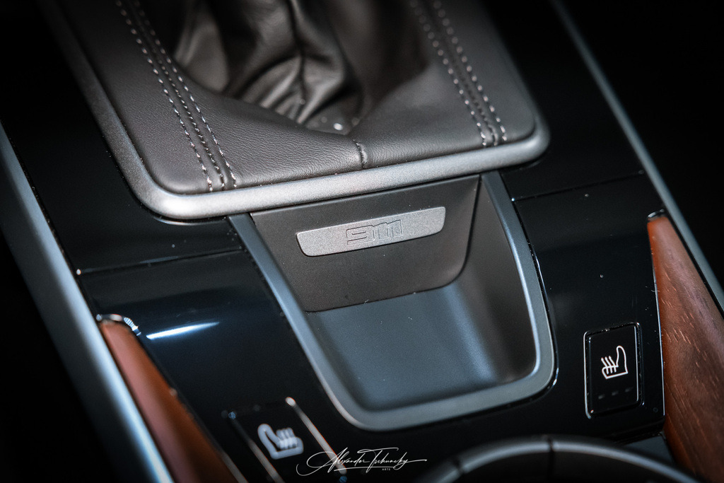 R6PZ3511 _Alexander Tschuncky | Entdecken Sie die faszinierende Welt von Alexander Tschuncky Arts: Kreative Fotografie, atemberaubende Automobilkunst und hochwertiger Bilderdruck. Lassen Sie sich inspirieren! - Realisiert mit Pictrs.com