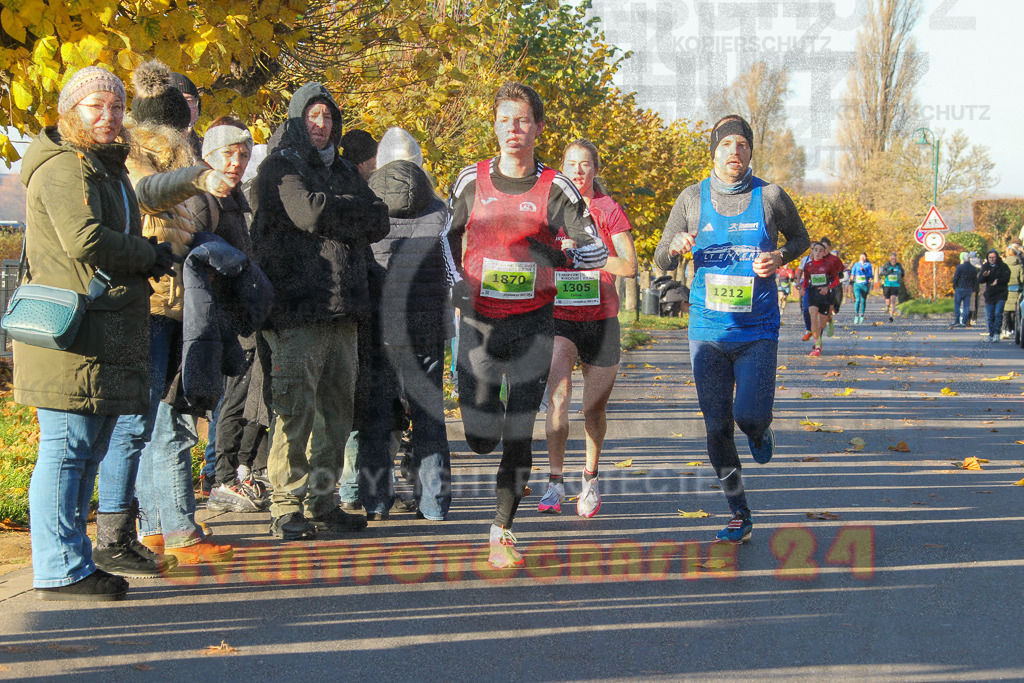 241201_1030_EV4_9080 | Sportfotografie im Rhein-Sieg Kreis, Köln, Bonn, NRW, Rheinland Pfalz, Hessen, etc. Unser Tätigkeitsfeld umfasst den Laufsport vom Volkslauf über den Marathon, Duathlon, Triathon bis zum Ultralauf wie Kölnpfad Ultra oder Schindertrail.
