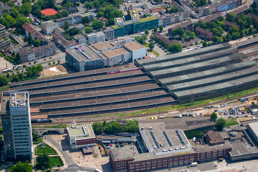 3805636 | Online-Shop für Luftbilder aus Deutschland. Seit über 45 Jahren baut Gerhard Launer das Luftbildarchiv mit unterschiedlichsten Themen stetig weiter aus.