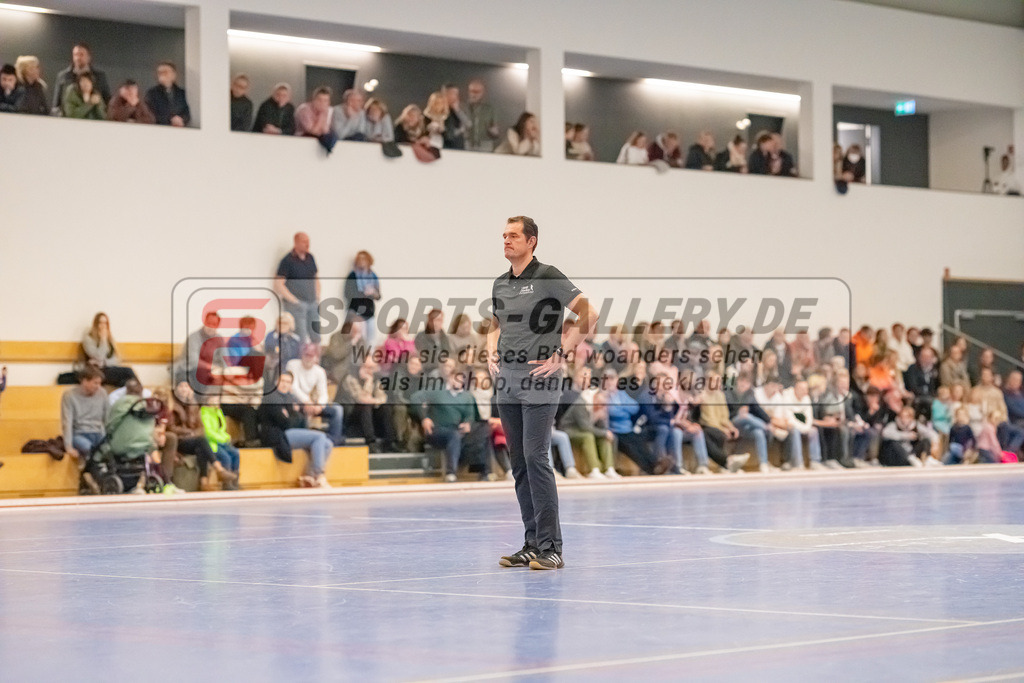 HK_20221203_102044 | 1. Bundesliga ( Halle ) Herren Düsseldorfer HC -  Schwarz Weiß Neuss am 3.12.2022 Düsseldorfer HC, Düsseldorf , Blasch ( SR )
