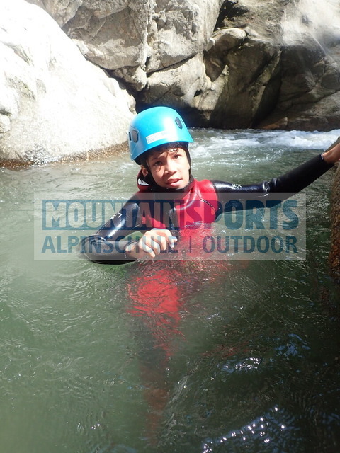 P8020269 | Bestelle die Bilder deines Berg- oder Wasser-Abenteuers mit Mountain Sports bequem von zu Hause aus direkt über unseren Online Fotoshop von pictrs.com. - Realisiert mit Pictrs.com