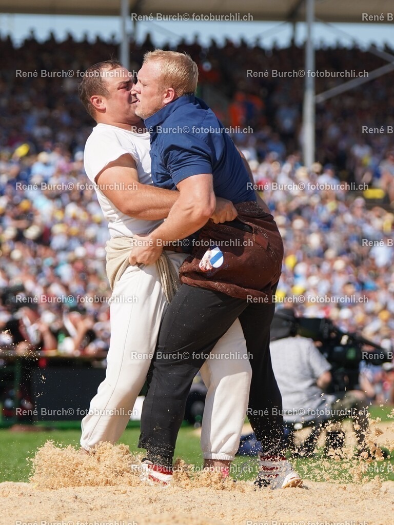 114 | René Burch leidenschaftlicher Fotograf aus Kerns in Obwalden.  Hier finden sie Sport, Landschaft und Natur Fotografie.
 - Realisiert mit Pictrs.com