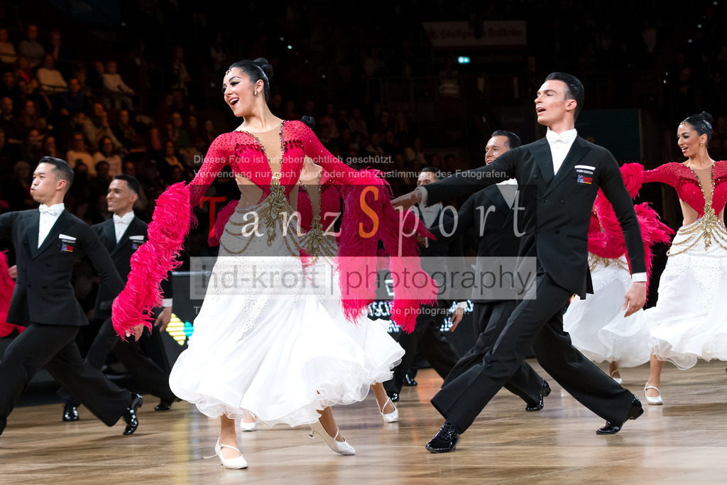 20241109_DM-Formationen_6687 | Tanzsportbilder, Standardtanz, Lateintanz, WDSF, DTV, LTVB, dancecomp, goc, hessen tanzt, blaues band der spree, walzer, tango, wiener walzer, slowfox, quickstepp, samba, rumba, cha-cha-cha, paso doble. jive, hd-kroft photography, turniertanzsport