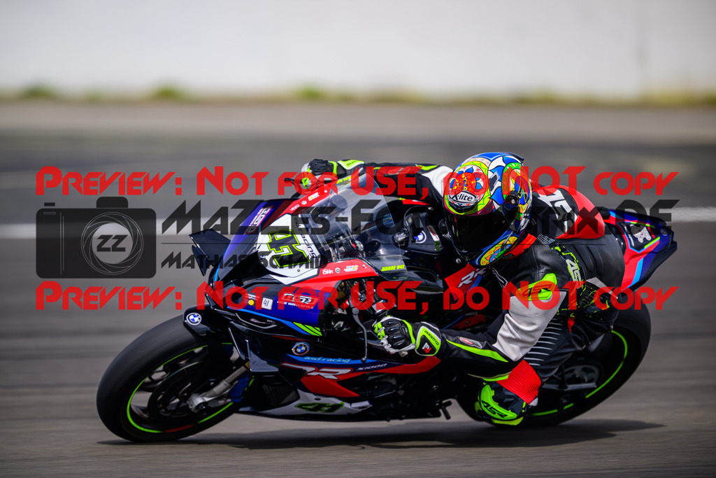 MaZZes_Fotomatrix_20250421_6021986_6485 | WEISS