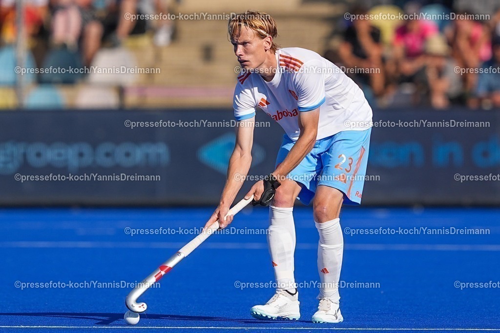 xydrx10082504022 | 10.08.2025, xydrx, Herren EuroHockey Championship 2025, Gruppenphase, Gruppe A, Belgien - Niederlande, Sparkassenpark Mönchengladbach: Joep de Mol (NED #23)
