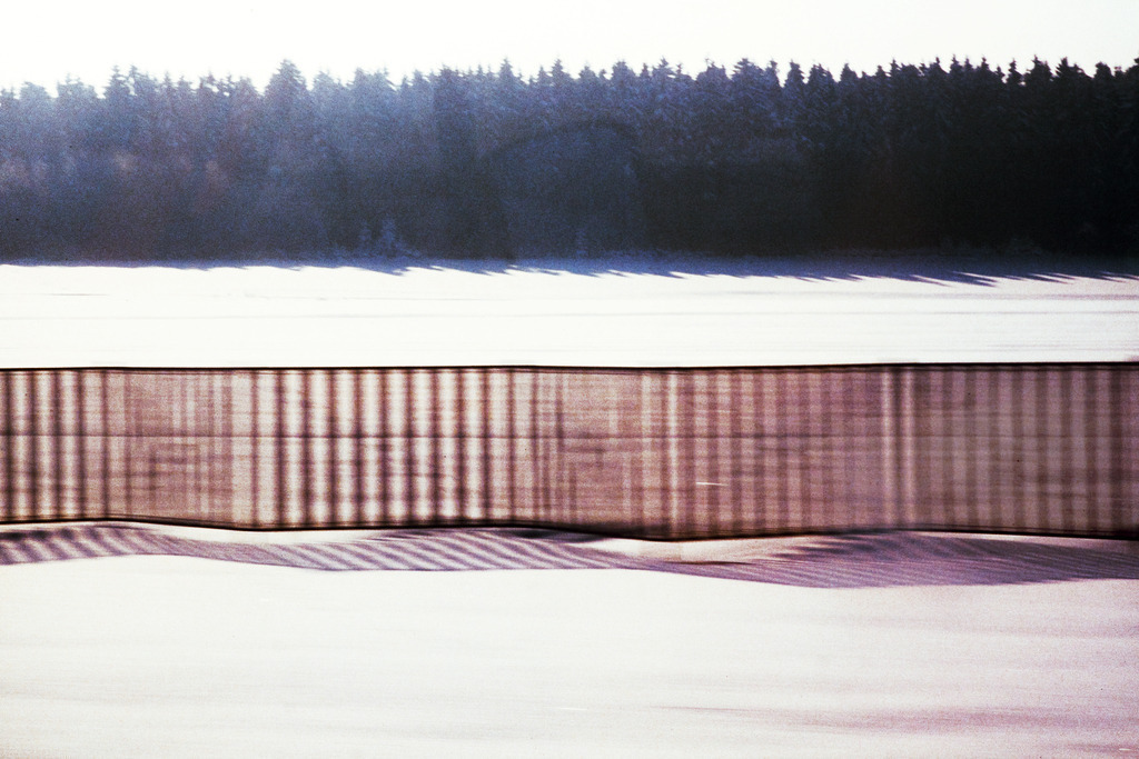 Autobahnbild_017875a | Beegebilder online. 
BIldarchiv von Beege Fotodesign mit ausgewählten Werken, die sich besonders gut für die Dekoration Ihrer Räume oder Wände eignen. 