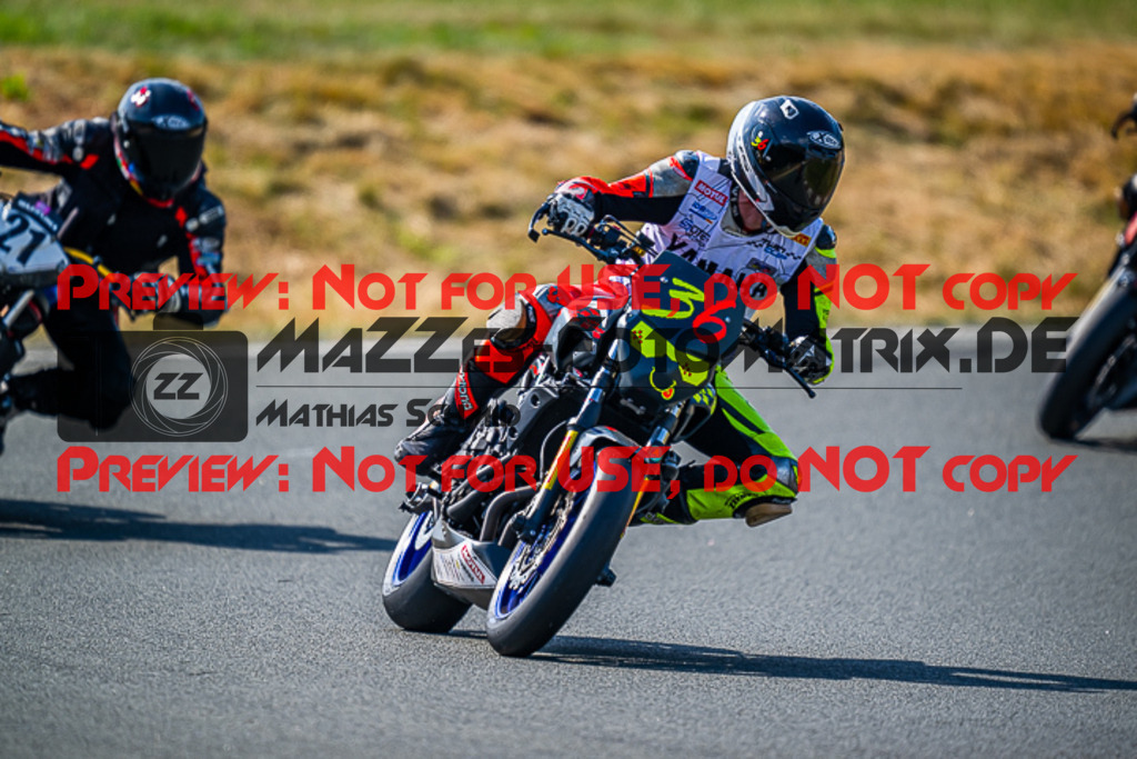 MaZZes_FotoMatrix_220724_5059 | TWIN