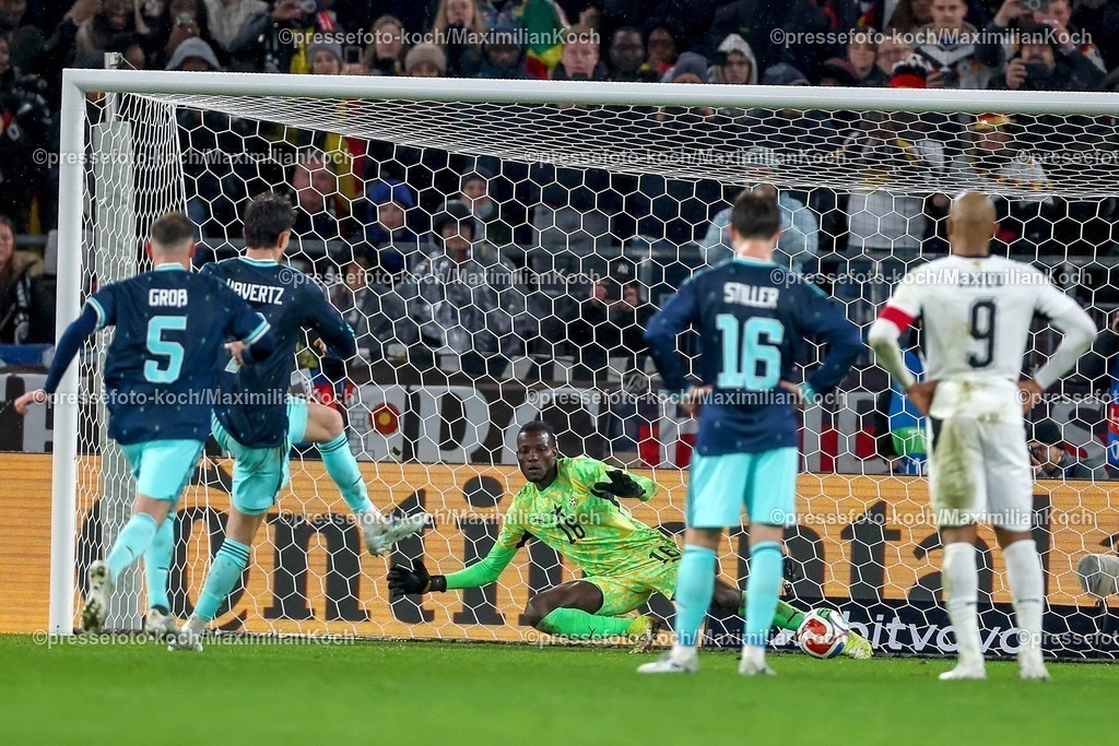DFB30032600050 | 30.03.2026, Fußball, Länderspiel, Deutschland - Ghana, MHP-Arena (Stuttgart), Saison 2025 2026: Torschuss Elfmeter Schuss Treffer Tor zum 1:0 durch Torschütze Kai Havertz (GER #07)  zusammen mit   DFB regulations prohibit any use of photographs as image sequences and or quasi-video.