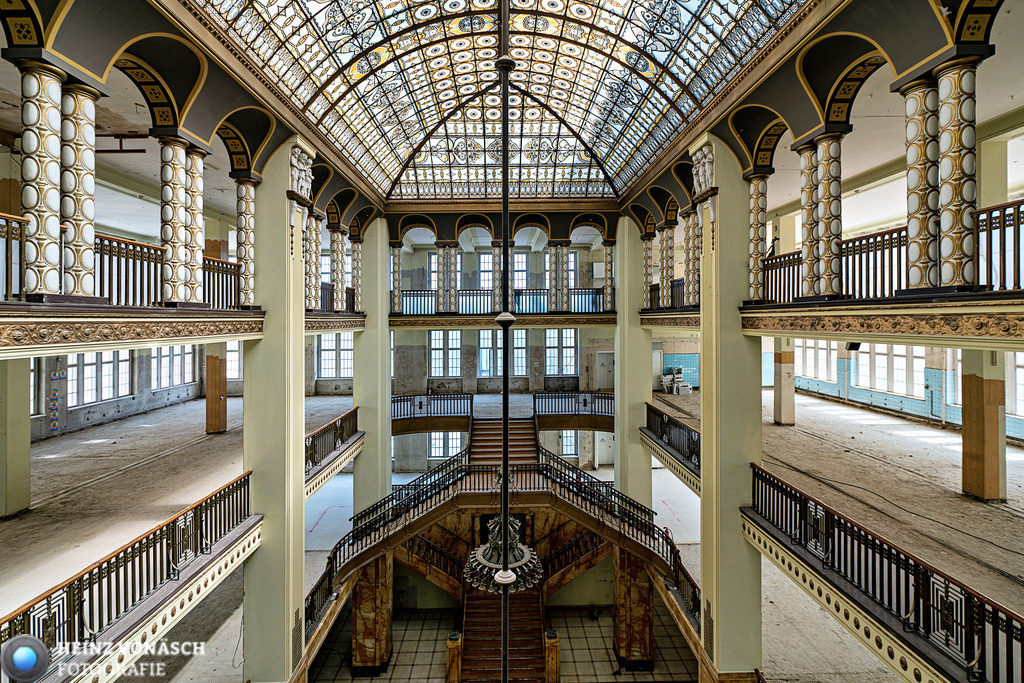 _DSC3739-1a | Alle Bilder von Heinz Vonäsch Fotografie können alle zu günstigen Preisen gekauft werden! Download der Bilder, Ausdrucke, Postkarten, Tassen T-Shirts, Kalender, Alu- Dibond usw. - Realisiert mit Pictrs.com