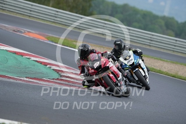 2024_08_09_PBK_13717 | Sportfotografie; SlowMotion; Video; Rennstrecke; Hafeneger; Speer; Racing; RSE; BMW; CBO; Trackday; Motorsportarena; Hockenheimring; Brno; Most; Barcelona; Valencia