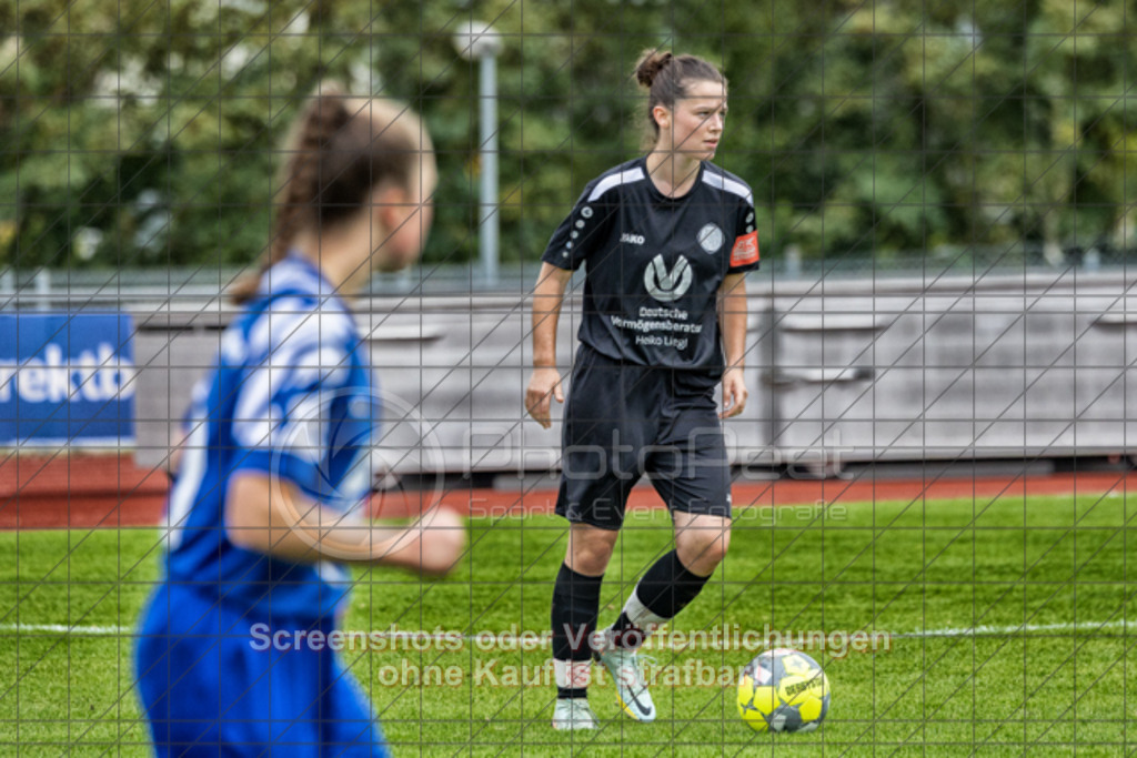 20251012_122007_0095-Bearbeitet | #,1.FC Donzdorf II (schwarz) vs. TSV Silmingen (blau), Fussball, Frauen-Quali Bezirksliga - Bezirk Neckar/Fils, 05. Spieltag, Saison 2025/2026, Rasenplatz Lautertal Stadion, Süßener Straße 16, 73072 Donzdorf, 12.10.2025 - 11:00 Uhr,Foto: PhotoPeet-Sportfotografie/Peter Harich