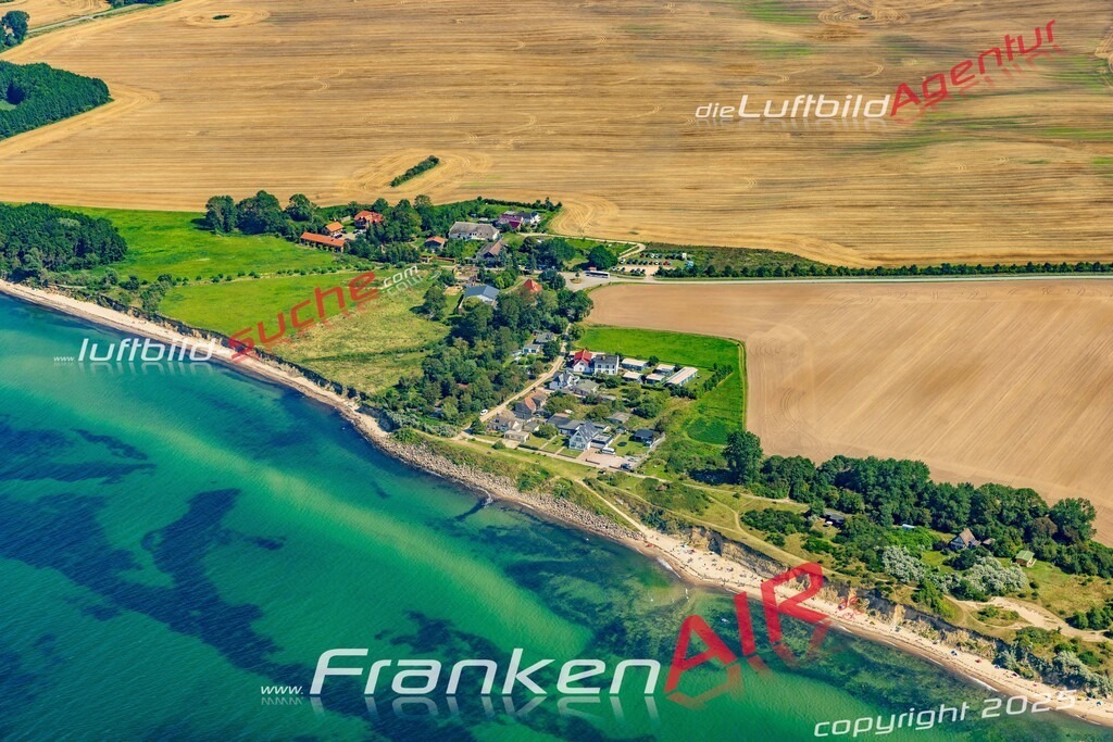 Schöne Luftaufnahme als Geschenk in Meschendorf Küste Landschaft Rerik - Die Luftbildaufnahme wurde 2025 vom UL-Flugzeug heraus erstellt ( keine Drohne ) - Hochauflösende Luftaufnahme -Nicht vergleichbar mit Google Maps oder Satelittenbilder- Die Geschenkidee !Mit Lizenz und Bildrechte bestellbar