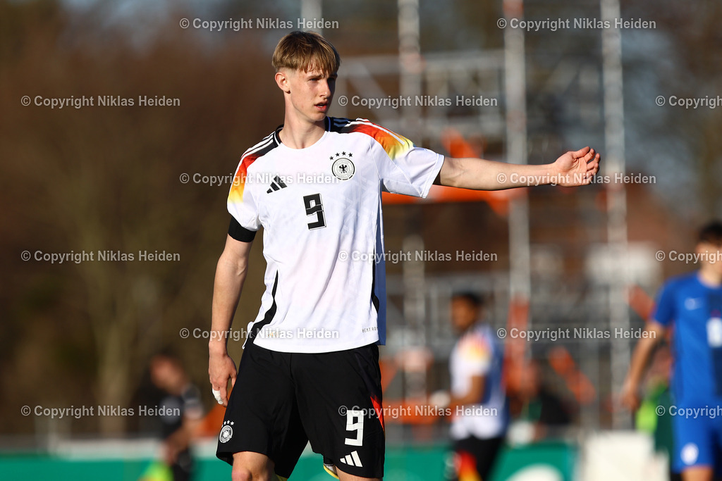 NH_DeutschlandU19_SlowenienU19_UEFAQualifikationsturnier_19032025 | #9 Max Moerstedt (Deutschland U19)Fußball I Junioren I UEFA-U19-Europameisterschaft I Saison 2024-2025 I Qualifikationsturnier I Deutschland U19 - Slowenien U19 I 19.03.2025 I Drömlingstadion