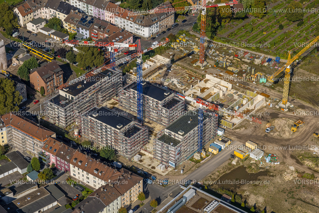 Essen241001211 | Luftbild, Krupp Gürtel, Baustelle mit Neubau Wohngebiet zwischen Krupp-Park, Helenenfriedhof und Husmannshofstraße, Westviertel, Essen, Ruhrgebiet, Nordrhein-Westfalen, Deutschland