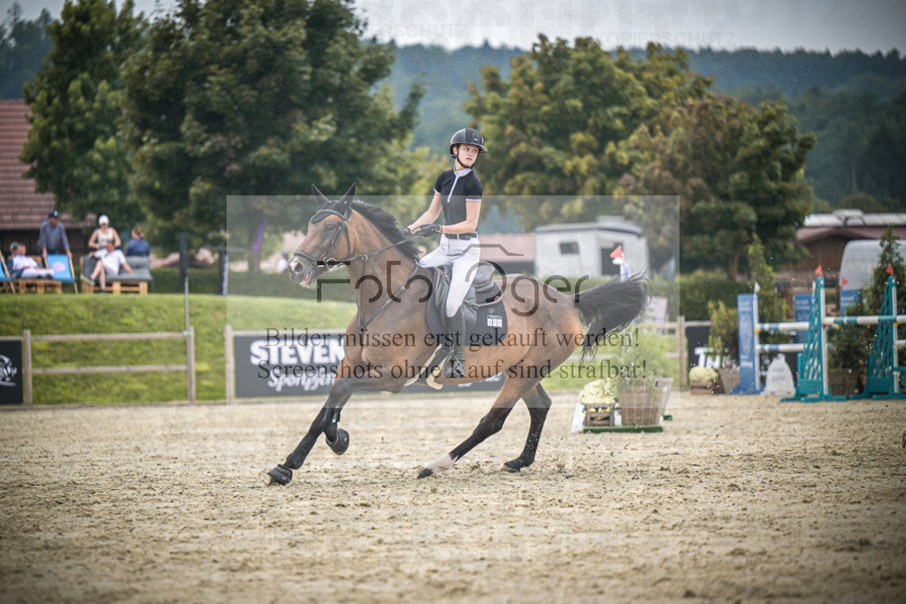 DOS_1696 | Entdecke hochwertige Reitturnierfotos von Foto Oger. Professionell, emotional und authentisch – jetzt Lieblingsmomente im Shop bestellen.Deutschlandweite Turnierfotografie. - Realisiert mit Pictrs.com