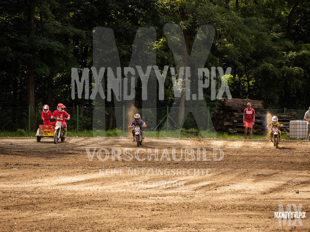 866A1027 | mxndyyvipix