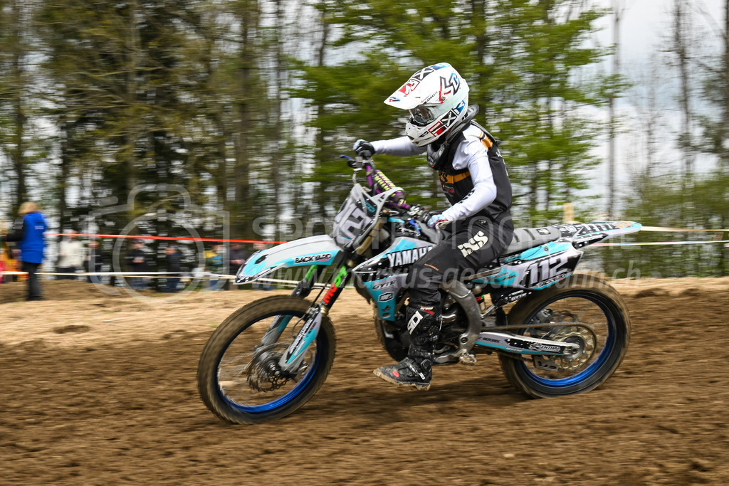 Motocross Schlatt bei Winterthur - 30. April 2023 | #112 Eisenring Jennifer aus Weingarten (CH) auf Yamaha in der Kategorie Swiss MX Women Cup am Motocross Schlatt bei Winterthur, 30. April 2023. 
Instagram: @mx_schlatt | @mc_wila | @sam_schweiz
Bild: Sportfotografie Markus Aeschimann | www.markus-aeschimann.ch - Realisiert mit Pictrs.com