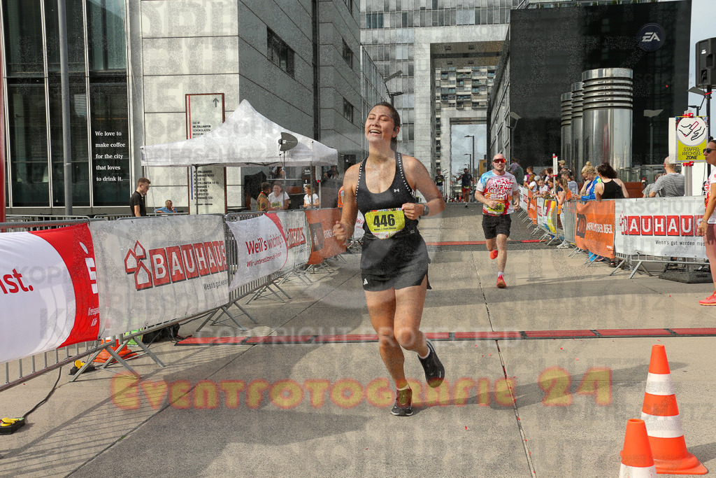 250920_1525_EX1_9336 | Sportfotografie im Rhein-Sieg Kreis, Köln, Bonn, NRW, Rheinland Pfalz, Hessen, etc. Unser Tätigkeitsfeld umfasst den Laufsport vom Volkslauf über den Marathon, Duathlon, Triathon bis zum Ultralauf wie Kölnpfad Ultra oder Schindertrail.