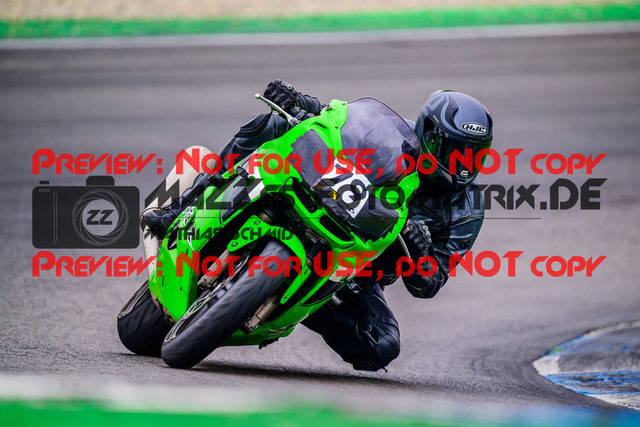 MaZZes_FotoMatrix_240614_6007705_2-103 | GELB