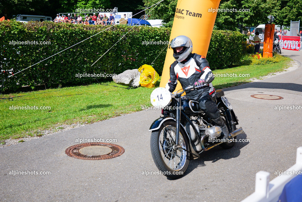 P1025922 | Erleben Sie atemberaubende, hochqualitative Fotos Ihrer Fahrt entlang der malerischen Alpenstraßen. Besuchen Sie alpineshots.com, um professionelle Aufnahmen Ihrer unvergesslichen Reise zu finden und zu kaufen - Realisiert mit Pictrs.com