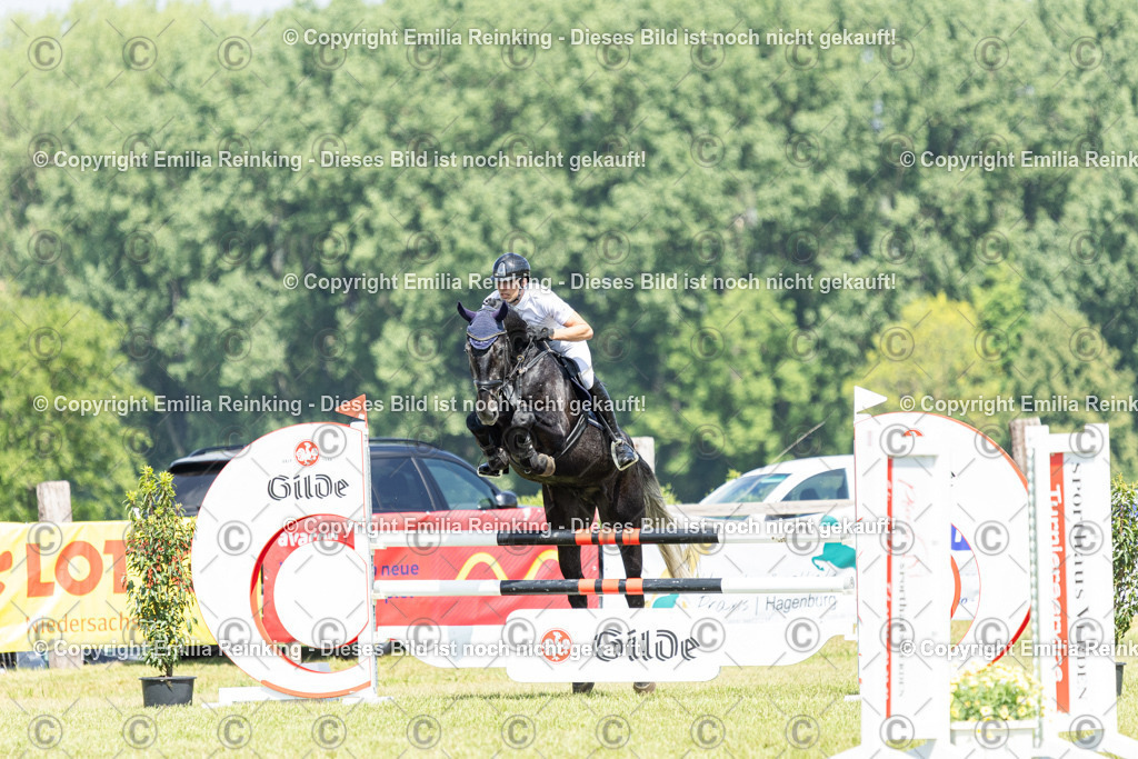 CL5A9120 | Emilia Reinking Fotografie - Realisiert mit Pictrs.com