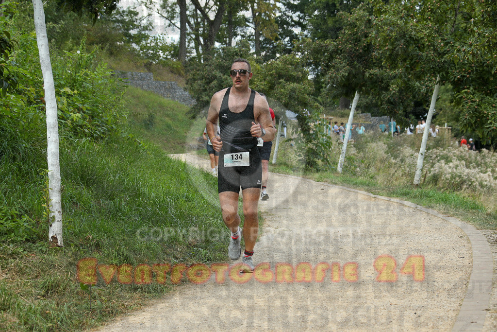 250824_1259_EX1_1089 | Sportfotografie im Rhein-Sieg Kreis, Köln, Bonn, NRW, Rheinland Pfalz, Hessen, etc. Unser Tätigkeitsfeld umfasst den Laufsport vom Volkslauf über den Marathon, Duathlon, Triathon bis zum Ultralauf wie Kölnpfad Ultra oder Schindertrail.