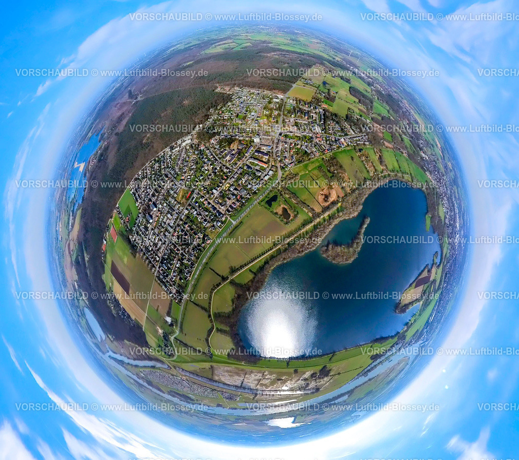 Wesel240390080Flueren_Auesee | Luftbild, Auesee mit Vogeleinsel und Naturschutzgebiet Weseler Aue, Wohngebiet Ortsansicht Flüren, Erdkugel, Fisheye Aufnahme, Fischaugen Aufnahme, 360 Grad Aufnahme, tiny world, little planet, fisheye Bild, Feldmark, Wesel, Nordrhein-Westfalen, Deutschland