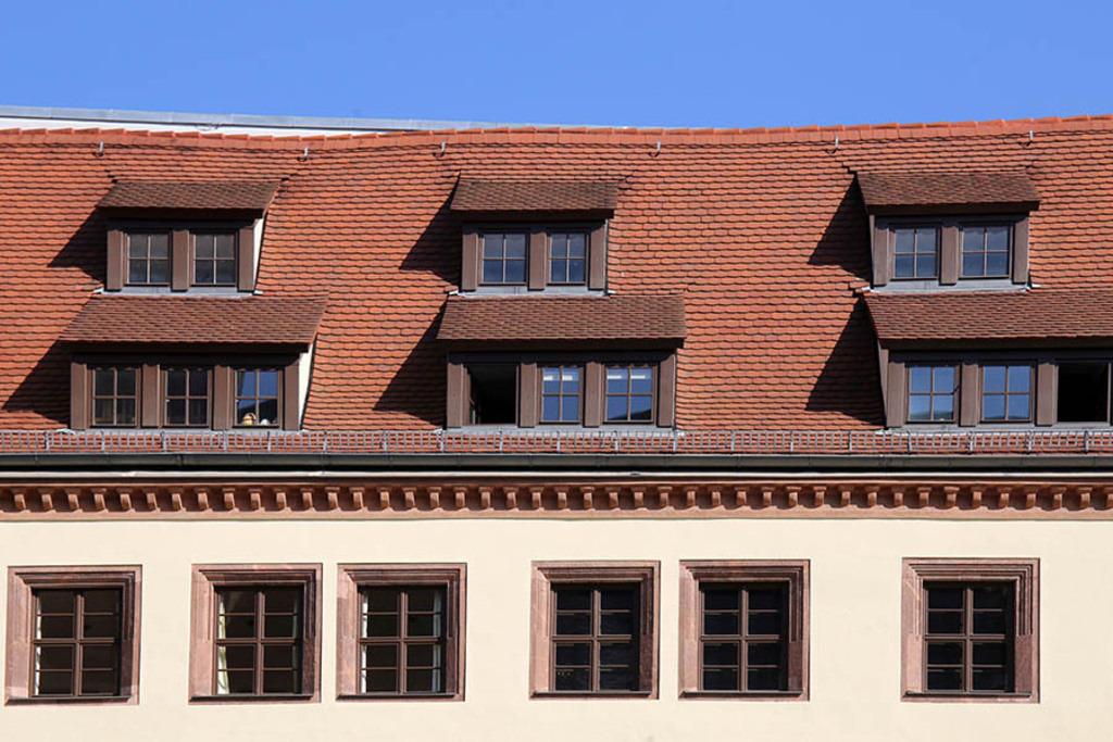 Alte Nikolaischule - Dachgeschoss | Entdecke über 20 Kategorien Leipzig-Motive: Foto-Downloads, hochwertige Poster, Leinwand- & Fine-Art-Prints. Jetzt Lieblingsfoto im Bildlexikon Leipzig Shop bestellen!
