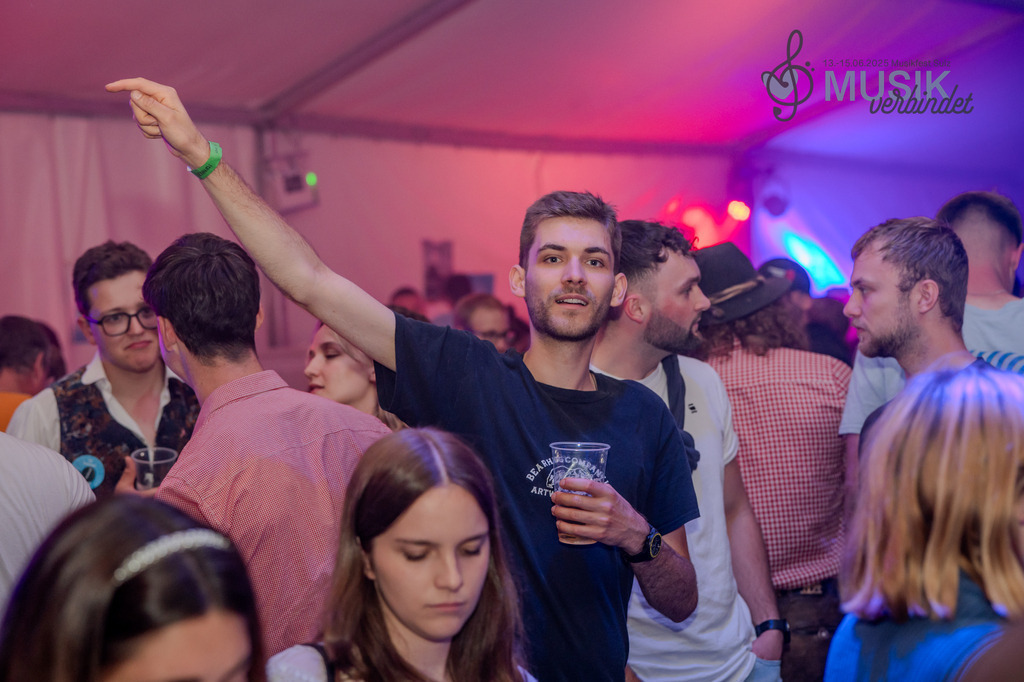 DSC_5419 | "Fussifoto.com – Ihr Ansprechpartner für hochwertige Fotografie! Entdecken Sie kreative Bilder und professionelle Dienstleistungen. Kontaktieren Sie uns für Ihre Projekte!"