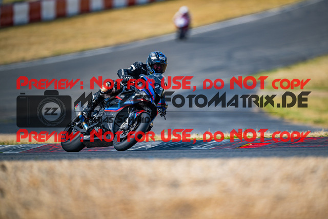 MaZZes_FotoMatrix_230719_8526 | ROT