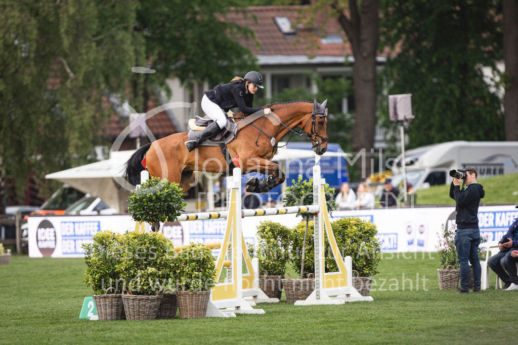 240509_Hamburg_Amateur-Large-201 | Deine schönsten Turniermomente als professionelle Fotos! Entdecke hochwertige Pferdesport-Fotografie im Online-Shop. Jetzt Fotos finden & bestellen!