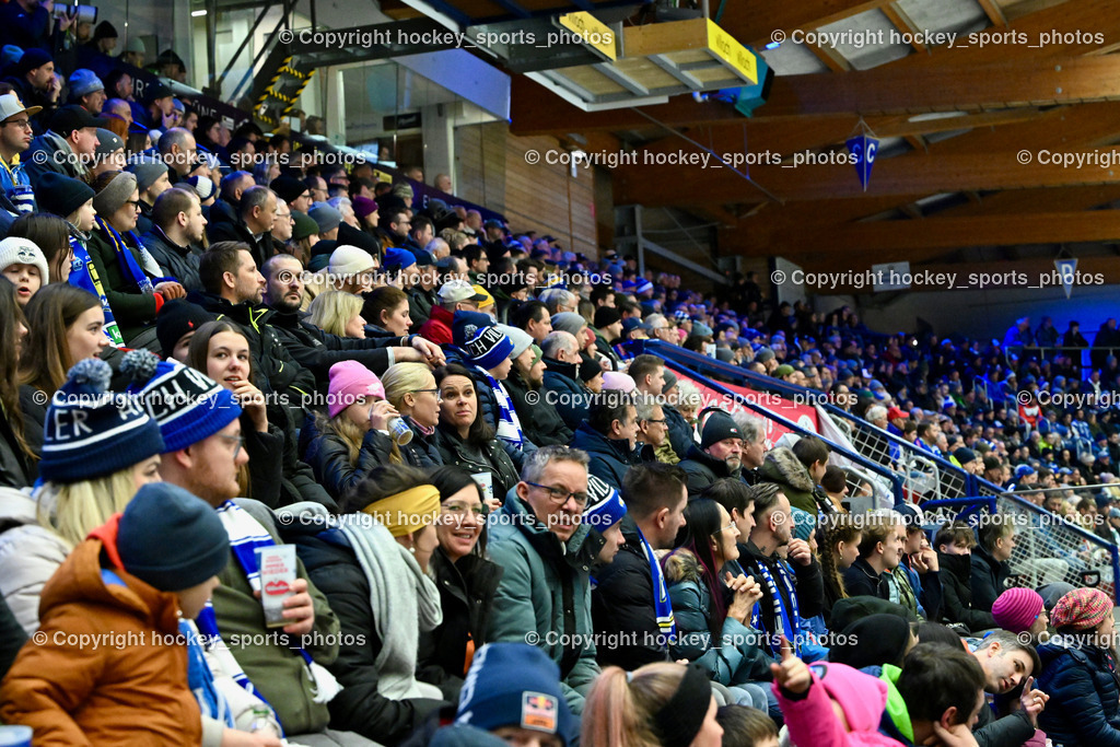 EC IDM WÄRMEPUMPEN VSV vs. EC Red Bull Salzburg | Besucher Stadthalle Villach, EC IDM WÄRMEPUMPEN VSV vs. EC Red Bull Salzburg, EC IDM WÄRMEPUMPEN VSV vs. EC Red Bull Salzburg am 17.01.2025 in Villach (Stadthalle Villach), Austria, (Photo by Bernd Stefan)