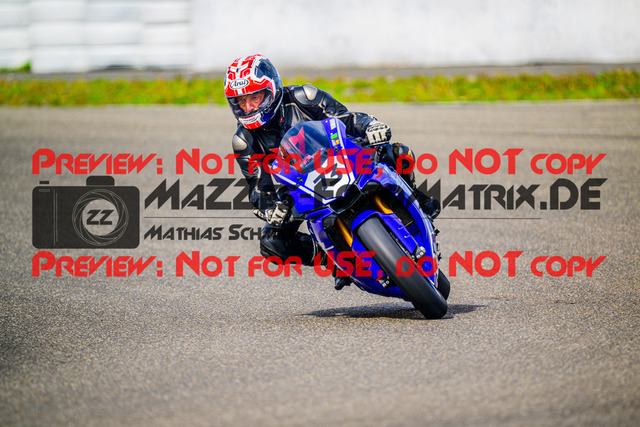 MaZZes_FotoMatrix_240911_6007705_3680 | GRUEN