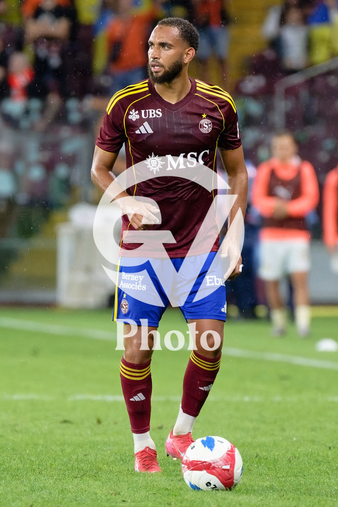 UEFA Conference League Play-offs 2nd leg - Servette FC v FC Shakhtar Donetsk | Anthony Baron (6 Servette FC) controls the ball (action)  during the UEFA Conference League Play-offs 2nd leg match between Servette FC and FC Shakhtar Donetsk at Stade de Geneve in Geneva, Switzerland