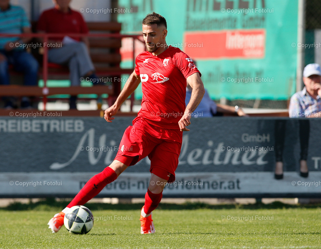 A_LUI_090526_18 | SPORT FUSSBALL LT1 OOE LIGA ASKOE OEDT 1B -UNION GSCHWAND 09.052026 IM BILD: JOVAN PETROVIC (OEDT 1B) UND (GSCHWAND) FOTO: FOTOLUI
