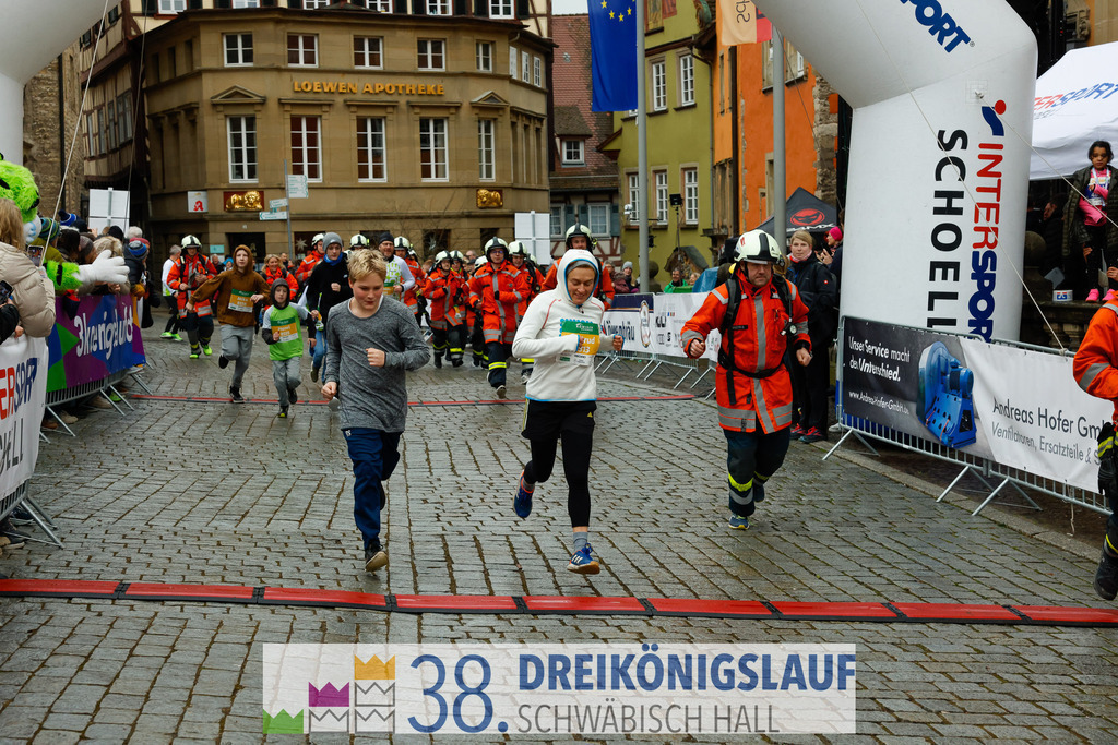 5km Roewisch Wohnbau Cup | 3 Koenigslauf 2024 5km Roewisch Wohnbau Cup - Realisiert mit Pictrs.com