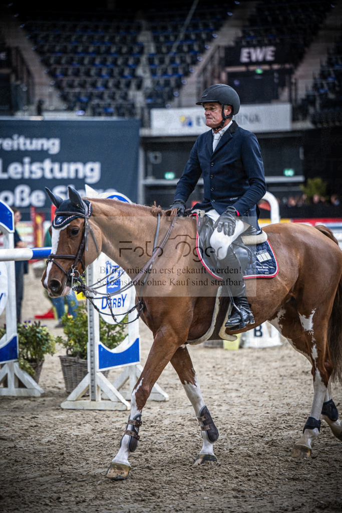DOS_0934 | Entdecke hochwertige Reitturnierfotos von Foto Oger. Professionell, emotional und authentisch – jetzt Lieblingsmomente im Shop bestellen.Deutschlandweite Turnierfotografie. - Realisiert mit Pictrs.com